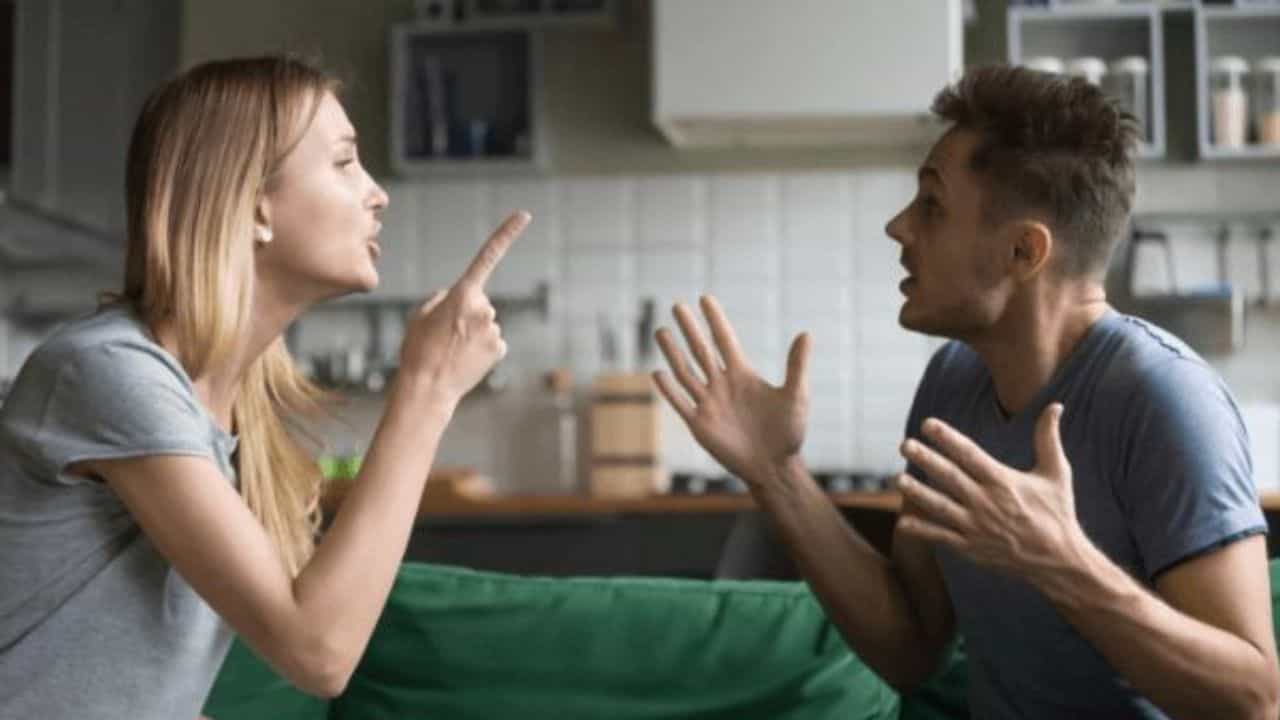 Relationship Tips : ನಿಮ್ಮ ಸಂಗಾತಿ ಸಣ್ಣ ಪುಟ್ಟ ವಿಷ್ಯಕ್ಕೂ ನಿಮ್ಮ ಮೇಲೆ ಅನುಮಾನ ಪಡ್ತಾರಾ? ಹಾಗಾದ್ರೆ ಈ ರೀತಿ ನಂಬಿಕೆ ಗಳಿಸಿಕೊಳ್ಳಿ Relationship Tips : ನಿಮ್ಮ ಸಂಗಾತಿ ಸಣ್ಣ ಪುಟ್ಟ ವಿಷ್ಯಕ್ಕೂ ನಿಮ್ಮ ಮೇಲೆ ಅನುಮಾನ ಪಡ್ತಾರಾ? ಹಾಗಾದ್ರೆ ಈ ರೀತಿ ನಂಬಿಕೆ ಗಳಿಸಿಕೊಳ್ಳಿ