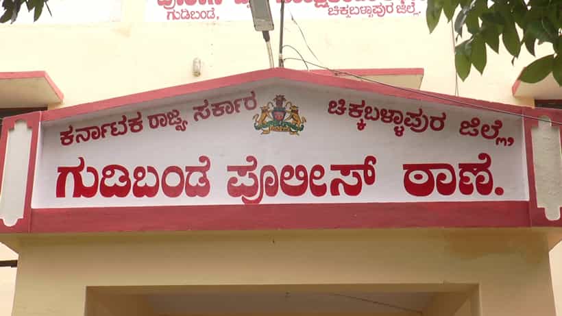 ಚಿಕ್ಕಬಳ್ಳಾಪುರ: ಅಪ್ರಾಪ್ತೆ ಜತೆ ಲವ್, ಪ್ರೇಯಸಿಯ ಸಾಕಲು ಕಳ್ಳತನ ಮಾಡ್ತಿದ್ದ ಯುವಕ ಲಾಕ್