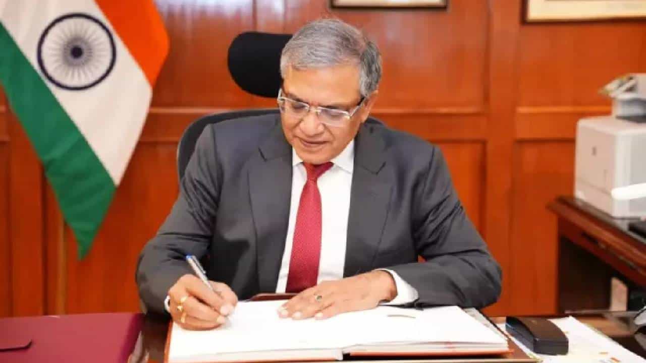 Gyanesh Kumar: ನೂತನ ಮುಖ್ಯ ಚುನಾವಣಾ ಆಯುಕ್ತರಾಗಿ ಜ್ಞಾನೇಶ್ ಕುಮಾರ್ ನೇಮಕ Gyanesh Kumar: ನೂತನ ಮುಖ್ಯ ಚುನಾವಣಾ ಆಯುಕ್ತರಾಗಿ ಜ್ಞಾನೇಶ್ ಕುಮಾರ್ ನೇಮಕ
