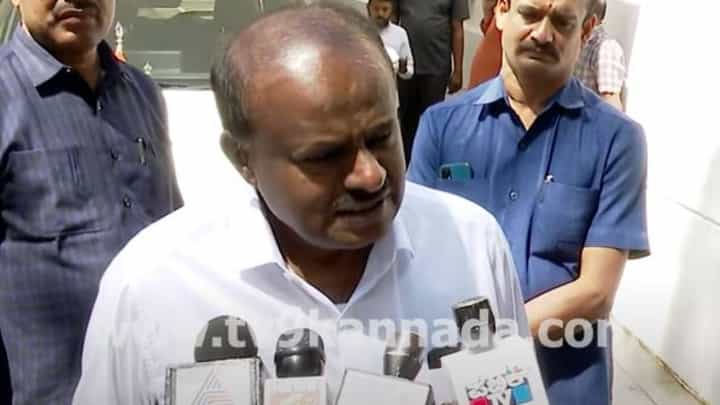 ಹಿರೇಮಠ ಕೇತಗಾನಹಳ್ಳಿ ಜಮೀನು ವಿಷಯ ಮಾತಾಡಿದ್ದಾರೆ, ಅದರೆ ನನಗ್ಯಾವುದೇ ನೋಟೀಸ್ ಬಂದಿಲ್ಲ: ಕುಮಾರಸ್ವಾಮಿ ಹಿರೇಮಠ ಕೇತಗಾನಹಳ್ಳಿ ಜಮೀನು ವಿಷಯ ಮಾತಾಡಿದ್ದಾರೆ, ಅದರೆ ನನಗ್ಯಾವುದೇ ನೋಟೀಸ್ ಬಂದಿಲ್ಲ: ಕುಮಾರಸ್ವಾಮಿ