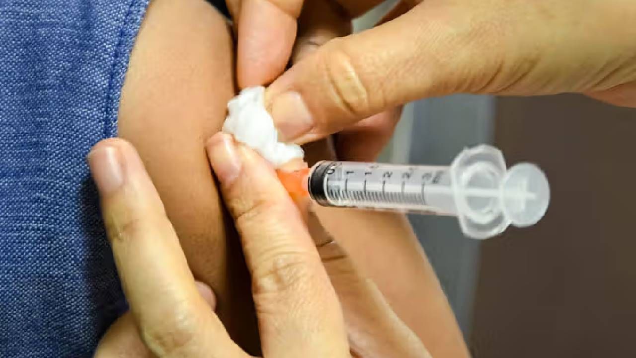 ವರದಕ್ಷಿಣೆ ಕೊಟ್ಟಿಲ್ಲವೆಂದು ಸೊಸೆಗೆ ಎಚ್​ಐವಿ ಸೋಂಕಿತ ಸೂಜಿ ಚುಚ್ಚಿದ ಅತ್ತೆ-ಮಾವ