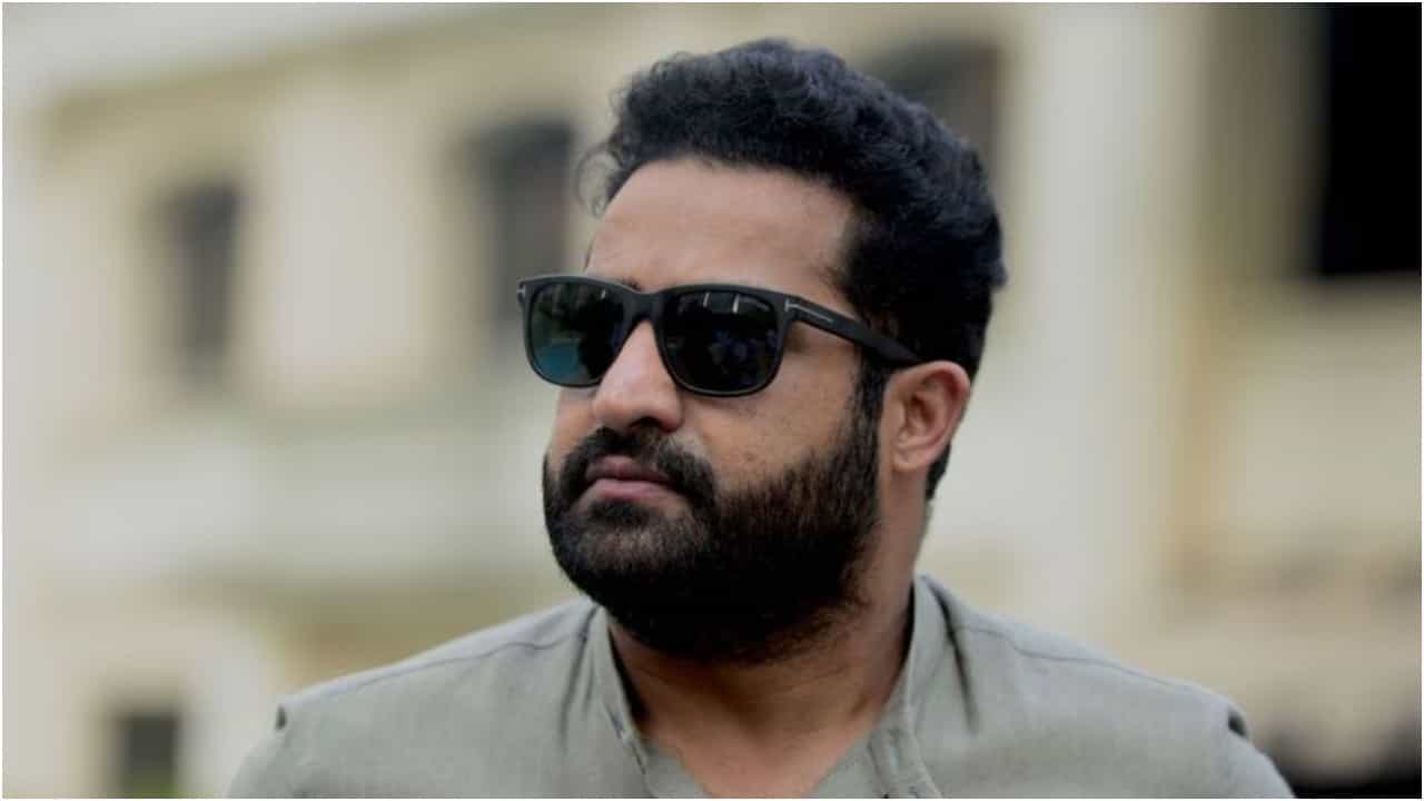 ಅಲ್ಲು ಅರ್ಜುನ್ ವಿವಾದ ತಣ್ಣಗಾಗುವ ಮೊದಲೇ ದೊಡ್ಡ ನಿರ್ಧಾರ ತೆಗೆದುಕೊಂಡ ಜೂನಿಯರ್ ಎನ್​ಟಿಆರ್