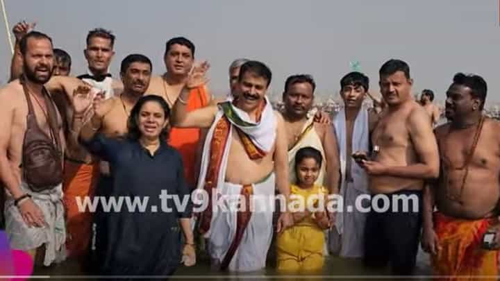 ತ್ರಿವೇಣಿ ಸಂಗಮದಲ್ಲಿ ಮಿಂದೆದ್ದ ಕನ್ನಡಿಗರು ಟಿವಿ9 ಕನ್ನಡ ವಾಹಿನಿಗೆ ಬದುಕು ಪಾವನವಾಯಿತು ಎಂದರು! ತ್ರಿವೇಣಿ ಸಂಗಮದಲ್ಲಿ ಮಿಂದೆದ್ದ ಕನ್ನಡಿಗರು ಟಿವಿ9 ಕನ್ನಡ ವಾಹಿನಿಗೆ ಬದುಕು ಪಾವನವಾಯಿತು ಎಂದರು!
