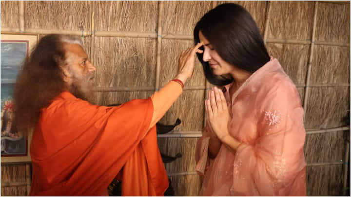 ‘ಮಹಾಕುಂಭಮೇಳದಲ್ಲಿ ಭಾಗಿಯಾದ ನಾನು ಪುಣ್ಯವಂತೆ’: ನಟಿ ಕತ್ರಿನಾ ಕೈಫ್ ‘ಮಹಾಕುಂಭಮೇಳದಲ್ಲಿ ಭಾಗಿಯಾದ ನಾನು ಪುಣ್ಯವಂತೆ’: ನಟಿ ಕತ್ರಿನಾ ಕೈಫ್