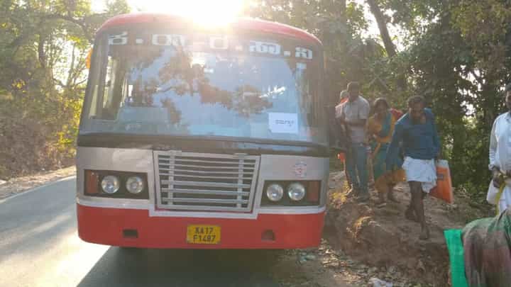 ಚಾರ್ಮಾಡಿ ಘಾಟ್ ತಿರುವಿನಲ್ಲೇ ಕೆಎಸ್ಆರ್ಟಿಸಿ ಬಸ್ ಸ್ಟೇರಿಂಗ್ ಕಟ್: ಆಮೇಲೇನಾಯ್ತು? ಚಾರ್ಮಾಡಿ ಘಾಟ್ ತಿರುವಿನಲ್ಲೇ ಕೆಎಸ್ಆರ್ಟಿಸಿ ಬಸ್ ಸ್ಟೇರಿಂಗ್ ಕಟ್: ಆಮೇಲೇನಾಯ್ತು?