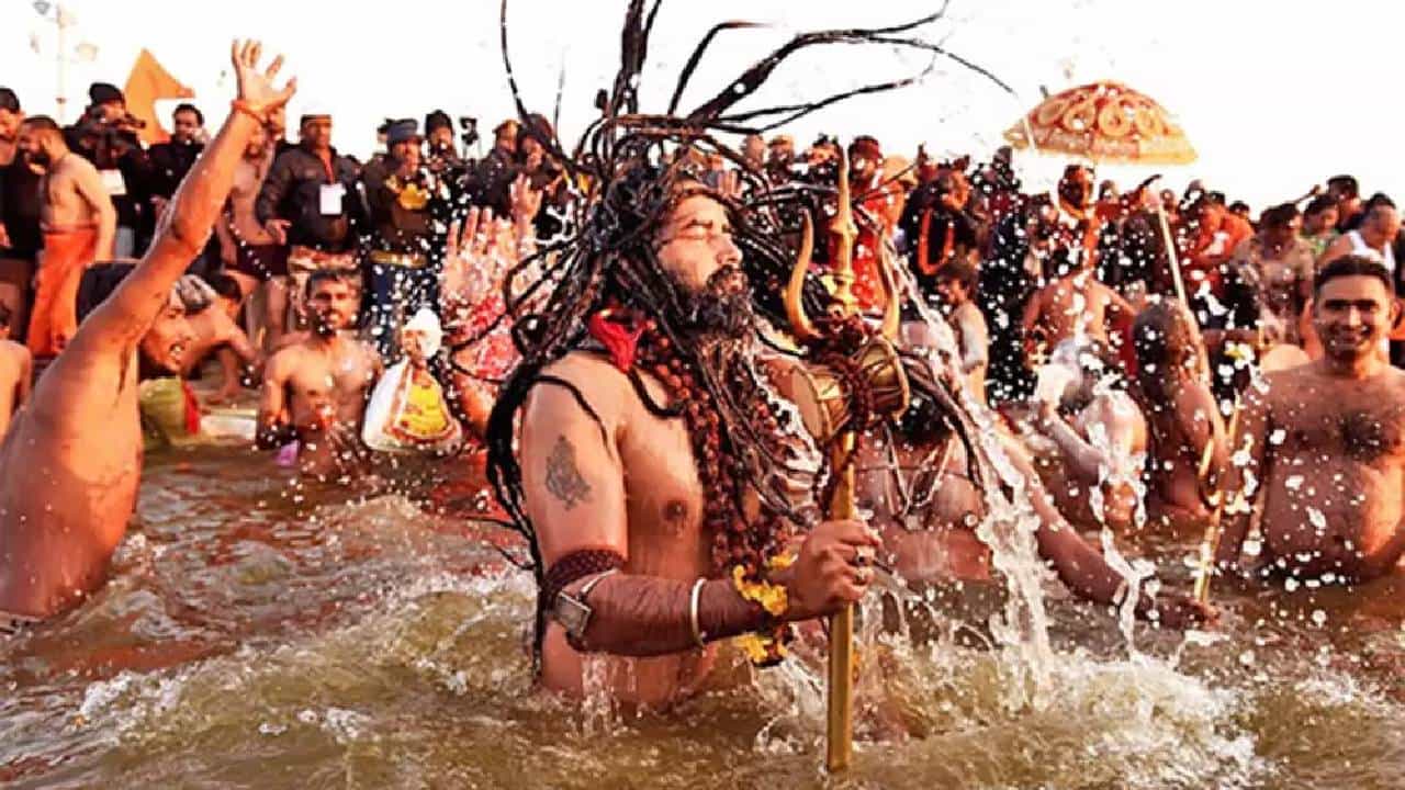 ಮಹಾಕುಂಭ ಮೇಳ: ಮಹಾಶಿವರಾತ್ರಿಯಂದು ಪ್ರಯಾಗ್ರಾಜ್ನಲ್ಲಿ ಕೊನೆಯ ಪುಣ್ಯಸ್ನಾನ, 1 ಕೋಟಿ ಭಕ್ತರ ನಿರೀಕ್ಷೆ ಮಹಾಕುಂಭ ಮೇಳ: ಮಹಾಶಿವರಾತ್ರಿಯಂದು ಪ್ರಯಾಗ್ರಾಜ್ನಲ್ಲಿ ಕೊನೆಯ ಪುಣ್ಯಸ್ನಾನ, 1 ಕೋಟಿ ಭಕ್ತರ ನಿರೀಕ್ಷೆ