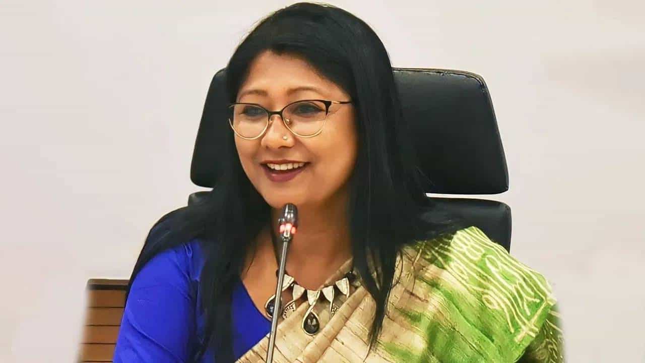 ಮಹಾಕುಂಭದಿಂದ ಹಿಂದಿರುಗುವಾಗ ಅಪಘಾತ, ಸಂಸದೆ ಮಹುವಾಗೆ ಗಂಭೀರ ಗಾಯ ಮಹಾಕುಂಭದಿಂದ ಹಿಂದಿರುಗುವಾಗ ಅಪಘಾತ, ಸಂಸದೆ ಮಹುವಾಗೆ ಗಂಭೀರ ಗಾಯ