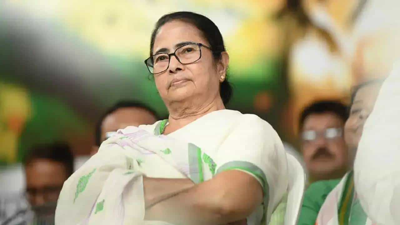 ಪಶ್ಚಿಮ ಬಂಗಾಳ: ಕಾಂಗ್ರೆಸ್ ಜತೆ ಮೈತ್ರಿ ಇಲ್ಲ, 2026ರ ಚುನಾವಣೆಯಲ್ಲಿ ಟಿಎಂಸಿ ಏಕಾಂಗಿ ಸ್ಪರ್ಧೆ: ಮಮತಾ ಪಶ್ಚಿಮ ಬಂಗಾಳ: ಕಾಂಗ್ರೆಸ್ ಜತೆ ಮೈತ್ರಿ ಇಲ್ಲ, 2026ರ ಚುನಾವಣೆಯಲ್ಲಿ ಟಿಎಂಸಿ ಏಕಾಂಗಿ ಸ್ಪರ್ಧೆ: ಮಮತಾ