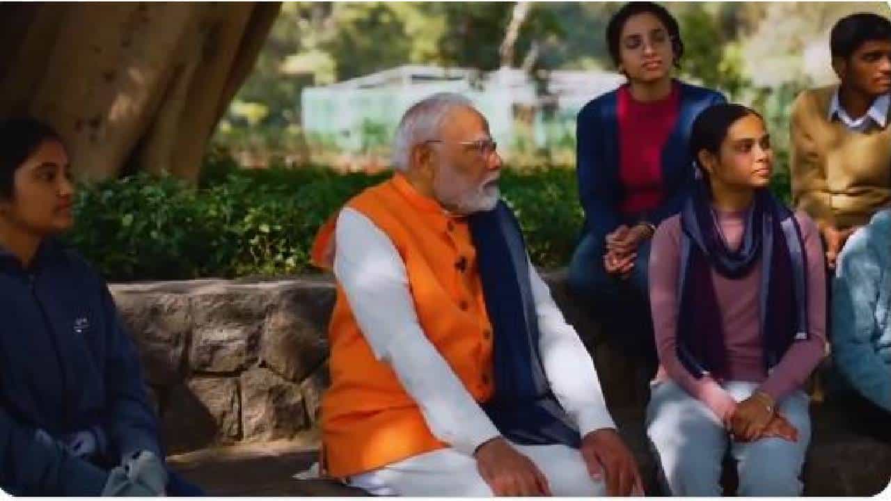 Pariksha Pe Charcha 2025: ಮಕ್ಕಳನ್ನು ಮಾಡೆಲ್ ರೀತಿ ಪ್ರದರ್ಶನಕ್ಕಿಡಬೇಡಿ: ಪೋಷಕರಿಗೆ ಪ್ರಧಾನಿ ಮೋದಿ ಸಲಹೆ Pariksha Pe Charcha 2025: ಮಕ್ಕಳನ್ನು ಮಾಡೆಲ್ ರೀತಿ ಪ್ರದರ್ಶನಕ್ಕಿಡಬೇಡಿ: ಪೋಷಕರಿಗೆ ಪ್ರಧಾನಿ ಮೋದಿ ಸಲಹೆ