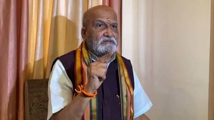 ನರಸತ್ತವರ ರೀತಿ ವರ್ತಿಸಬೇಡಿ ಮಠಾಧಿಪತಿಗಳೇ: ಪ್ರಮೋದ್ ಮುತಾಲಿಕ್ ಕೆಂಡಾಮಂಡಲ ನರಸತ್ತವರ ರೀತಿ ವರ್ತಿಸಬೇಡಿ ಮಠಾಧಿಪತಿಗಳೇ: ಪ್ರಮೋದ್ ಮುತಾಲಿಕ್ ಕೆಂಡಾಮಂಡಲ