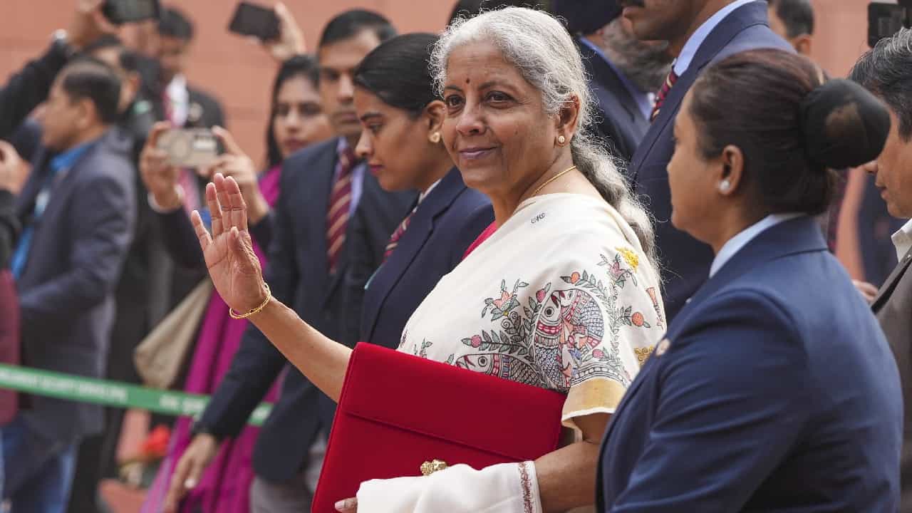 Budget 2025: ಎಂಎಸ್ಎಂಇಗಳಿಗೆ ಕ್ರೆಡಿಟ್ ವ್ಯಾಪ್ತಿ ಹೆಚ್ಚಳ; ಬಜೆಟ್ನಲ್ಲಿ ಘೋಷಣೆ Budget 2025: ಎಂಎಸ್ಎಂಇಗಳಿಗೆ ಕ್ರೆಡಿಟ್ ವ್ಯಾಪ್ತಿ ಹೆಚ್ಚಳ; ಬಜೆಟ್ನಲ್ಲಿ ಘೋಷಣೆ
