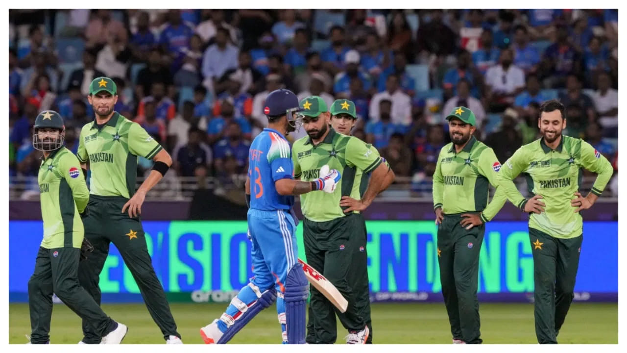 IND vs PAK: ಭಾರತದ ವಿರುದ್ಧ ಸೋತ ಪಾಕ್ ತಂಡದಲ್ಲಿ ಬರೋಬ್ಬರಿ 10 ಬದಲಾವಣೆ..! IND vs PAK: ಭಾರತದ ವಿರುದ್ಧ ಸೋತ ಪಾಕ್ ತಂಡದಲ್ಲಿ ಬರೋಬ್ಬರಿ 10 ಬದಲಾವಣೆ..!