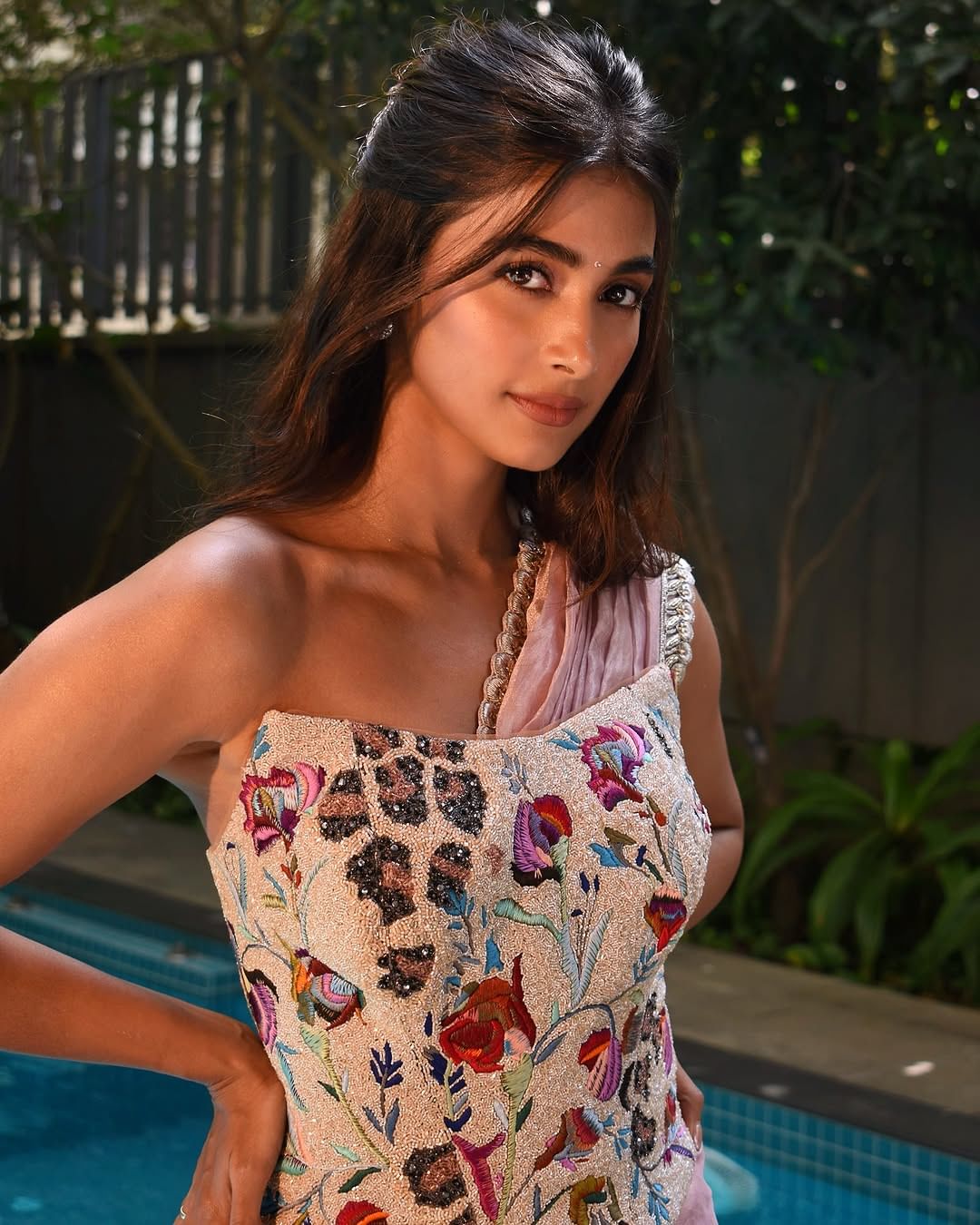 Pooja Hegde (1)