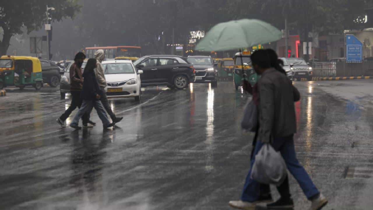 Karnataka Weather: ಕರ್ನಾಟಕದ ಕರಾವಳಿ ಜಿಲ್ಲೆಗಳಲ್ಲಿ ಮಳೆಯ ಮುನ್ಸೂಚನೆ Karnataka Weather: ಕರ್ನಾಟಕದ ಕರಾವಳಿ ಜಿಲ್ಲೆಗಳಲ್ಲಿ ಮಳೆಯ ಮುನ್ಸೂಚನೆ