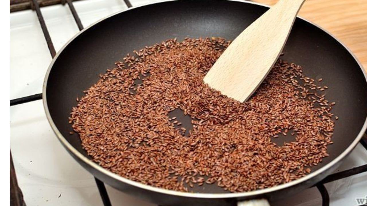 ಹುರಿದ ಅಗಸೆ ಬೀಜದಲ್ಲಿ ಉತ್ತಮ ಆರೋಗ್ಯ, ಅದರಲ್ಲಿದೆ 7 ಪ್ರಯೋಜನಗಳು ಹುರಿದ ಅಗಸೆ ಬೀಜದಲ್ಲಿ ಉತ್ತಮ ಆರೋಗ್ಯ, ಅದರಲ್ಲಿದೆ 7 ಪ್ರಯೋಜನಗಳು