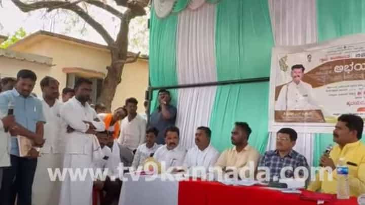 ಕರ್ತವ್ಯಲೋಪವೆಸಗುವ ಅಧಿಕಾರಿಗಳನ್ನು ಮಂತ್ರಿಗಳು ಸಾರ್ವಜನಿಕವಾಗಿ ನಿಂದಿಸುವುದು ಸರಿಯೇ? ಕರ್ತವ್ಯಲೋಪವೆಸಗುವ ಅಧಿಕಾರಿಗಳನ್ನು ಮಂತ್ರಿಗಳು ಸಾರ್ವಜನಿಕವಾಗಿ ನಿಂದಿಸುವುದು ಸರಿಯೇ?