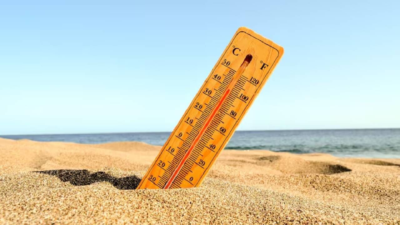 Karnataka Weather: ಹೊನ್ನಾವರದಲ್ಲಿ ಅತ್ಯಂತ ಗರಿಷ್ಠ ತಾಪಮಾನ, ಈ ಮೂರು ಜಿಲ್ಲೆಗಳಿಗೆ ಉಷ್ಣ ಅಲೆಯ ಎಚ್ಚರಿಕೆ Karnataka Weather: ಹೊನ್ನಾವರದಲ್ಲಿ ಅತ್ಯಂತ ಗರಿಷ್ಠ ತಾಪಮಾನ, ಈ ಮೂರು ಜಿಲ್ಲೆಗಳಿಗೆ ಉಷ್ಣ ಅಲೆಯ ಎಚ್ಚರಿಕೆ