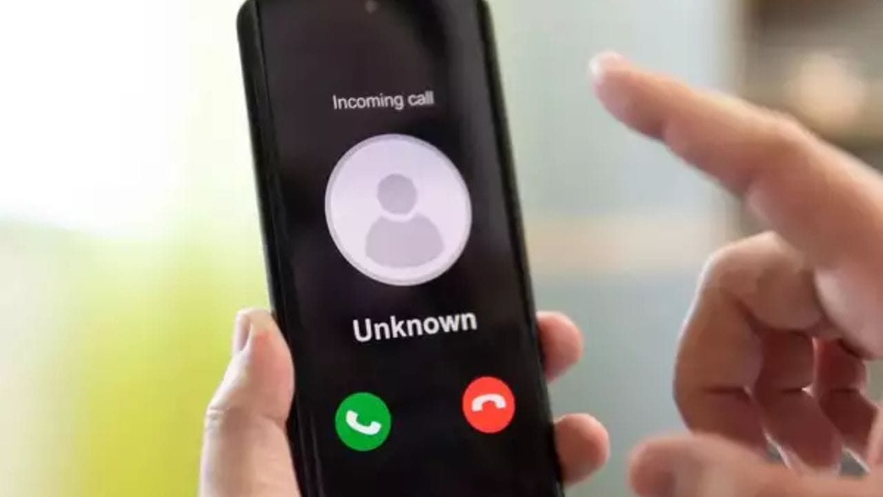 Viral: ಏನು ಆರ್ಡರ್ ಮಾಡದೆಯೇ ಮಹಿಳೆಗೆ ಪಾರ್ಸೆಲ್ ಡೆಲಿವರಿಗಾಗಿ ಬಂತು ಕರೆ; ಮುಂದೇನಾಯ್ತು ನೋಡಿ Viral: ಏನು ಆರ್ಡರ್ ಮಾಡದೆಯೇ ಮಹಿಳೆಗೆ ಪಾರ್ಸೆಲ್ ಡೆಲಿವರಿಗಾಗಿ ಬಂತು ಕರೆ; ಮುಂದೇನಾಯ್ತು ನೋಡಿ