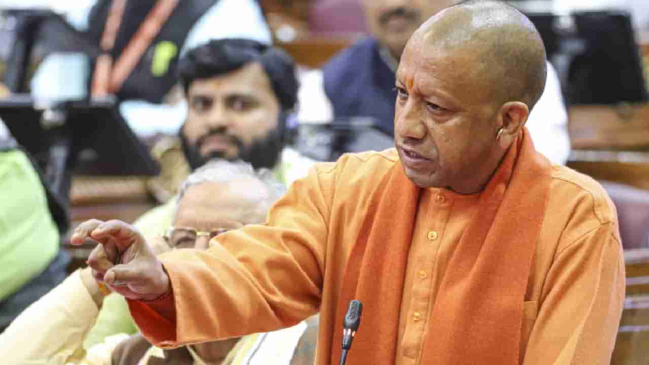 ಸಂಗಮದ ನೀರು ಸ್ನಾನ, ಕುಡಿಯಲು ಯೋಗ್ಯ; ಮಲ ಬ್ಯಾಕ್ಟೀರಿಯಾ ಇದೆಯೆಂಬ ಆರೋಪ ತಳ್ಳಿಹಾಕಿದ ಯೋಗಿ ಆದಿತ್ಯನಾಥ್