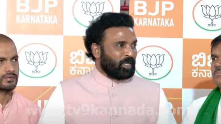 ಬಸನಗೌಡ ಯತ್ನಾಳ್ ಬಗ್ಗೆ ಹೇಳಿಕೆ ನೀಡದಿರಲು ಬಿಜೆಪಿ ಮುಖಂಡರು ನಿರ್ಧರಿಸಿದ್ದಾರೆ: ಬಿ ಶ್ರೀರಾಮುಲು ಬಸನಗೌಡ ಯತ್ನಾಳ್ ಬಗ್ಗೆ ಹೇಳಿಕೆ ನೀಡದಿರಲು ಬಿಜೆಪಿ ಮುಖಂಡರು ನಿರ್ಧರಿಸಿದ್ದಾರೆ: ಬಿ ಶ್ರೀರಾಮುಲು