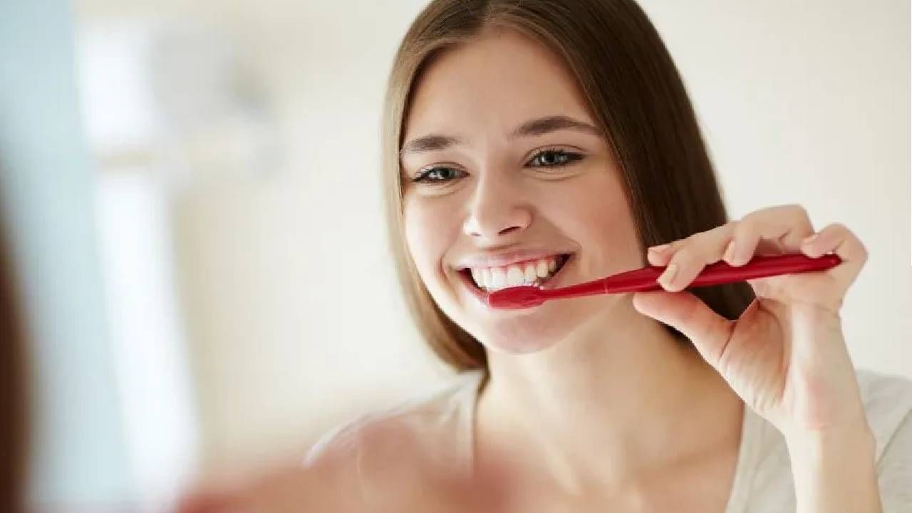 ರಾತ್ರಿ ಹಲ್ಲುಜ್ಜದೇ ಮಲಗ್ತೀರಾ? ಇದು ನಿಮ್ಮ ಹೃದಯದ ಮೇಲೆ ಯಾವ ರೀತಿ ಪರಿಣಾಮ ಬೀರುತ್ತೆ ಗೊತ್ತಾ?