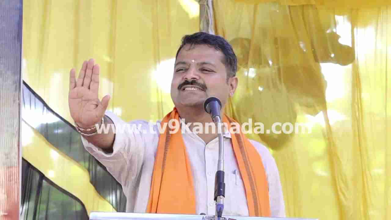 ಅನ್ಯ ಧರ್ಮದ ಯುವತಿಯರನ್ನು ಪ್ರೀತಿಸಿ ಮದುವೆಯಾಗುವಂತೆ ಚಕ್ರವರ್ತಿ ಸೂಲಿಬೆಲೆ ಕರೆ: ವ್ಯಾಪಕ ವಿರೋಧ