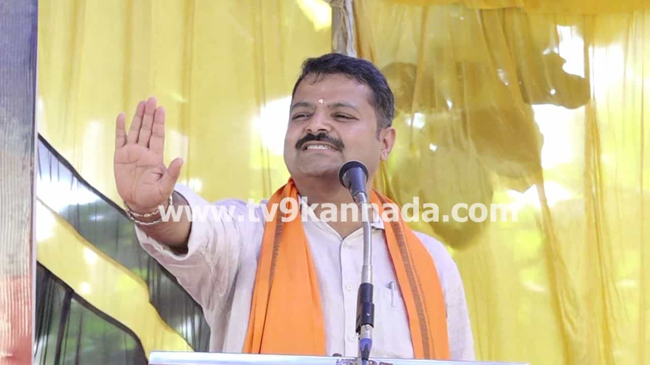 ಅನ್ಯ ಧರ್ಮದ ಯುವತಿಯರನ್ನು ಪ್ರೀತಿಸಿ ಮದುವೆಯಾಗುವಂತೆ ಚಕ್ರವರ್ತಿ ಸೂಲಿಬೆಲೆ ಕರೆ: ವ್ಯಾಪಕ ವಿರೋಧ