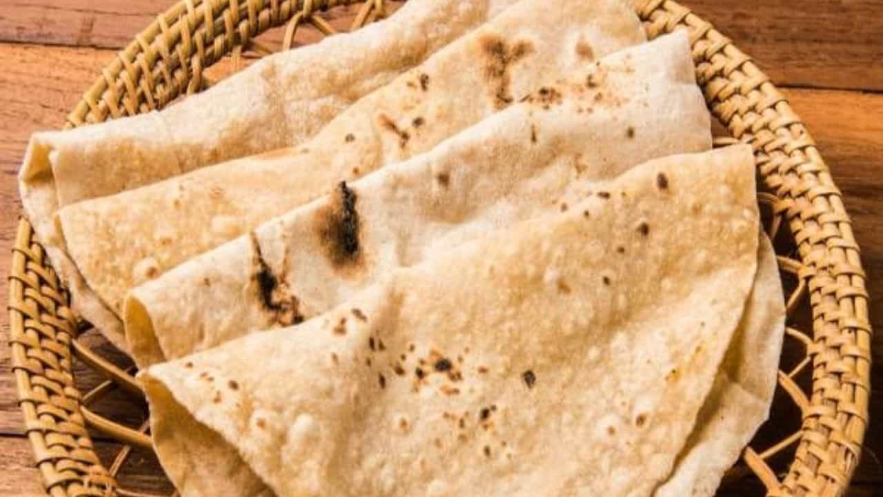 ರಾತ್ರಿ ಚಪಾತಿ ತಿನ್ನುತ್ತೀರಾ? ನಿಮ್ಮಲ್ಲಿ ಖಂಡಿತ ಈ ಬದಲಾವಣೆ