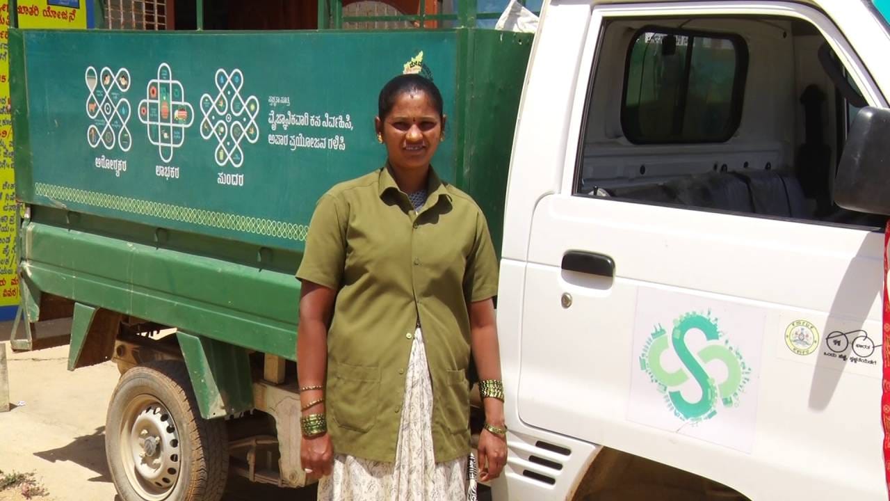 ಸ್ವಚ್ಛವಾಹಿನಿ ಸಾರಥಿಯಾಗಿರುವ ನಂದಿನಿ, ಗ್ರಾಮ ಪಂಚಾಯತಿ ವತಿಯಿಂದ ಪ್ರತಿ ತಿಂಗಳು 10 ಸಾವಿರ ಹಾಗೂ ಸಹಾಯಕಿಯಾಗಿರುವ ಗಂಗಮ್ಮರಿಗೆ 8000 ರೂಪಾಯಿ ಸಂಬಳ ನೀಡಲಾಗುತ್ತಿದೆ. 