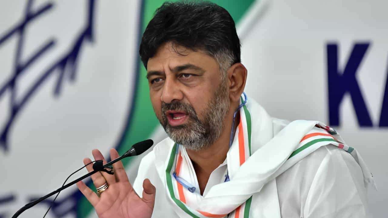 ಕೇವಲ ಮುಸ್ಲಿಮರಿಗೆ ಮಾತ್ರ ಮೀಸಲಾತಿ ಎಂದು ಹೇಳಿದವರು ಯಾರು? ಡಿಸಿಎಂ ಡಿಕೆ ಶಿವಕುಮಾರ್ ಪ್ರಶ್ನೆ ಕೇವಲ ಮುಸ್ಲಿಮರಿಗೆ ಮಾತ್ರ ಮೀಸಲಾತಿ ಎಂದು ಹೇಳಿದವರು ಯಾರು? ಡಿಸಿಎಂ ಡಿಕೆ ಶಿವಕುಮಾರ್ ಪ್ರಶ್ನೆ