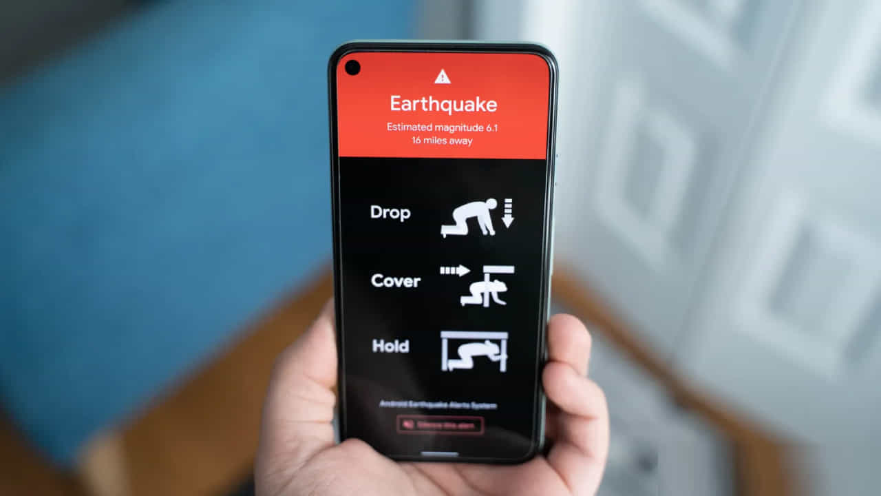 Tech Tips: ನಿಮ್ಮ ಸ್ಮಾರ್ಟ್ಫೋನ್ ಮೂಲಕ ಭೂಕಂಪವನ್ನು ಮೊದಲೇ ಪತ್ತೆ ಮಾಡಬಹುದು: ಹೇಗೆ ಗೊತ್ತೇ? Tech Tips: ನಿಮ್ಮ ಸ್ಮಾರ್ಟ್ಫೋನ್ ಮೂಲಕ ಭೂಕಂಪವನ್ನು ಮೊದಲೇ ಪತ್ತೆ ಮಾಡಬಹುದು: ಹೇಗೆ ಗೊತ್ತೇ?