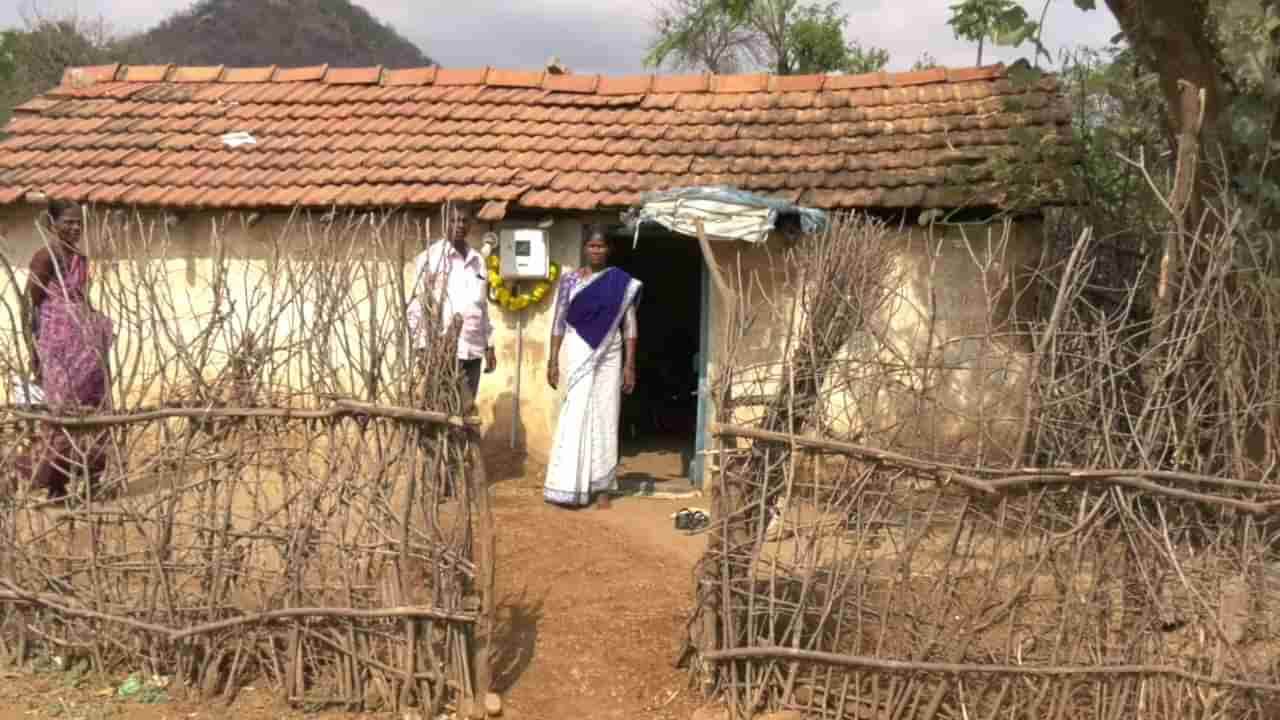 ಮೋದಿ ಹಾಡಿ ಹೊಗಳಿದ ಸೋಲಿಗರ ಗ್ರಾಮಕ್ಕೆ ಸ್ವಾತಂತ್ರ್ಯ ದೊರೆತು 76 ವರ್ಷಗಳ ನಂತರ ವಿದ್ಯತ್ ಸಂಪರ್ಕ