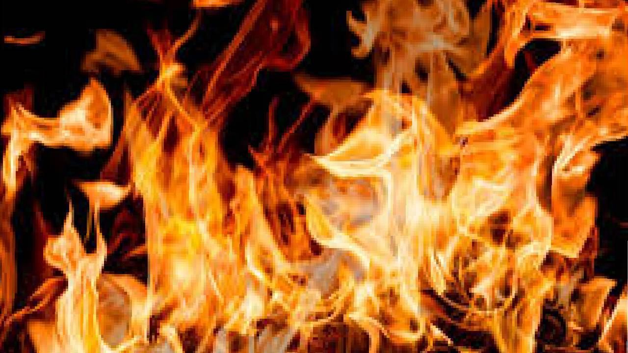 ಮಧ್ಯಪ್ರದೇಶ: ಪತ್ನಿಯ ಕೊಂದು ಆತ್ಮಹತ್ಯೆ ಮಾಡಿಕೊಂಡ ಪತಿ, ಮೊಮ್ಮಗನ ಚಿತೆಗೆ ಹಾರಿ ಪ್ರಾಣಬಿಟ್ಟ ಅಜ್ಜ