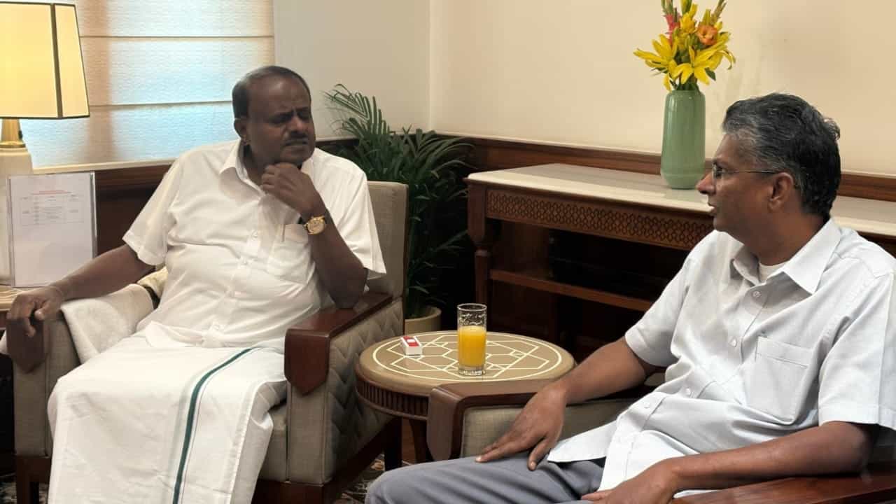 ದೆಹಲಿಯಲ್ಲಿ ಮಸಲತ್ತು: ದೇವೇಗೌಡ, ಕುಮಾರಸ್ವಾಮಿ ಬೆನ್ನಲ್ಲೇ ಇನ್ನಿಬ್ಬರು ನಾಯಕರ ಭೇಟಿಗೆ ಮುಂದಾದ ಸತೀಶ್‌