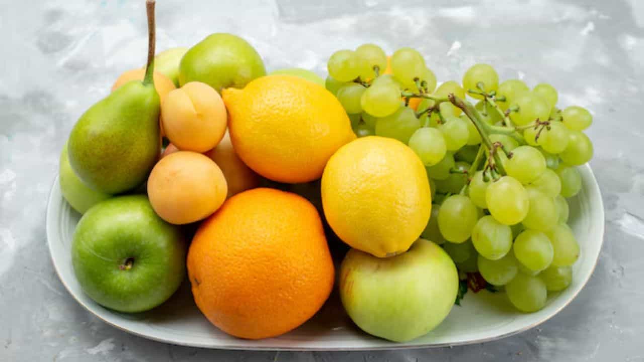 Healthy Diet Tips: ಈ ಸಮಯದಲ್ಲಿ ಹಣ್ಣುಗಳನ್ನು ಸೇವಿಸಿದರೆ, ಅದು ವಿಷವಾಗುತ್ತೆ