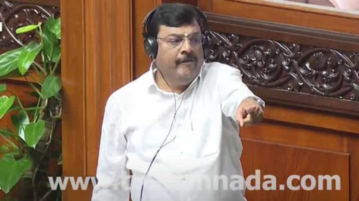 Karnataka Budget Session: ಅಶೋಕ ಬಳಸಿದ ಪದಗಳಿಗೆ ಕ್ಷಮೆ ಕೇಳಬೇಕೆನ್ನುವ ನರೇಂದ್ರ ಸ್ವಾಮಿ ತಮ್ಮ ಶಬ್ದಾವಳಿಗೂ ಸಾರಿ ಅನ್ನಬೇಕು! Karnataka Budget Session: ಅಶೋಕ ಬಳಸಿದ ಪದಗಳಿಗೆ ಕ್ಷಮೆ ಕೇಳಬೇಕೆನ್ನುವ ನರೇಂದ್ರ ಸ್ವಾಮಿ ತಮ್ಮ ಶಬ್ದಾವಳಿಗೂ ಸಾರಿ ಅನ್ನಬೇಕು!