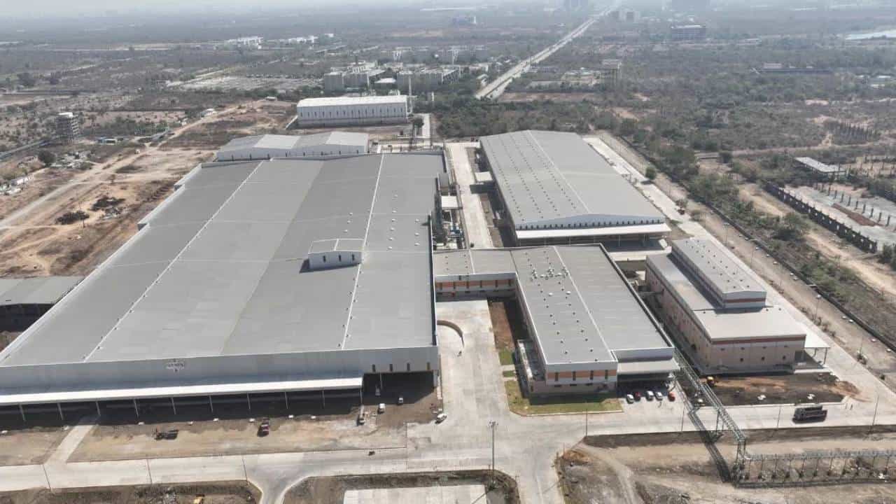 Patanjali Nagpur: ಮಹಾರಾಷ್ಟ್ರದ ನಾಗಪುರದಲ್ಲಿ ಪತಂಜಲಿಯಿಂದ ಬೃಹತ್ ಆಹಾರ ಘಟಕ; 1,500 ಕೋಟಿ ರೂ ಹೂಡಿಕೆ Patanjali Nagpur: ಮಹಾರಾಷ್ಟ್ರದ ನಾಗಪುರದಲ್ಲಿ ಪತಂಜಲಿಯಿಂದ ಬೃಹತ್ ಆಹಾರ ಘಟಕ; 1,500 ಕೋಟಿ ರೂ ಹೂಡಿಕೆ