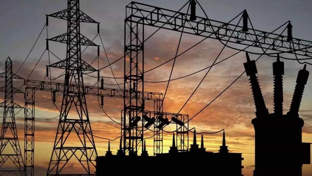 BESCOM power cut: ಬೆಸ್ಕಾಂ ವ್ಯಾಪ್ತಿಯ ಈ ಪ್ರದೇಶಗಳಲ್ಲಿ ಮಾರ್ಚ್ 2 ರಂದು ಪವರ್ ಕಟ್ BESCOM power cut: ಬೆಸ್ಕಾಂ ವ್ಯಾಪ್ತಿಯ ಈ ಪ್ರದೇಶಗಳಲ್ಲಿ ಮಾರ್ಚ್ 2 ರಂದು ಪವರ್ ಕಟ್