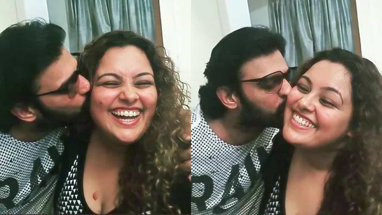 ಪ್ರಭಾಸ್ ಮುತ್ತು ಕೊಡುತ್ತಿರುವ ಈ ಯುವತಿ ಯಾರು ಗೊತ್ತೆ?
