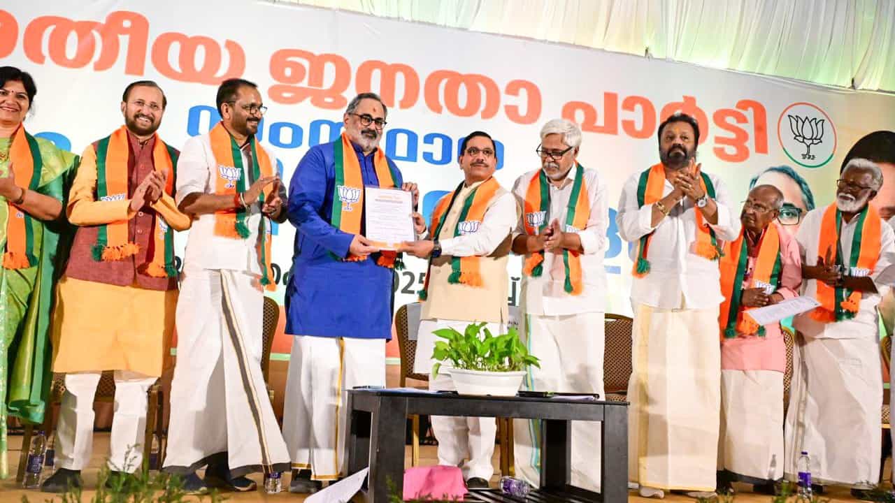 ಕೇರಳ ಬಿಜೆಪಿ ಅಧ್ಯಕ್ಷರಾಗಿ ರಾಜೀವ್‌ ಚಂದ್ರಶೇಖರ್‌ ನೇಮಕ; ಕೇಂದ್ರ ಸಚಿವ ಪ್ರಲ್ಹಾದ್ ಜೋಶಿ ಘೋಷಣೆ