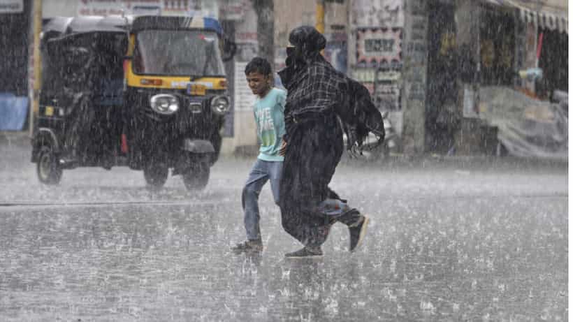 Karnataka Weather: ಕರ್ನಾಟಕದ ಹವಾಮಾನ ಹೇಗಿದೆ? ಎಲ್ಲೆಲ್ಲಿ ಮಳೆ, ಎಲ್ಲೆಲ್ಲಿ ಒಣಹವೆ?