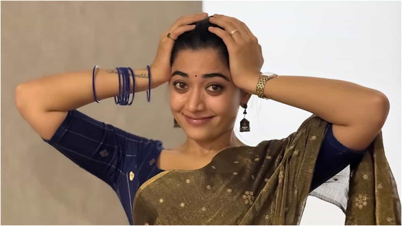 ಪಬ್ಲಿಕ್ನಲ್ಲಿ ಡ್ಯಾನ್ಸ್ ಮಾಡೋ ಕೋರಿಕೆ ಇಟ್ಟ ಅಭಿಮಾನಿ; ರಶ್ಮಿಕಾ ಉತ್ತರ ಏನು? ಪಬ್ಲಿಕ್ನಲ್ಲಿ ಡ್ಯಾನ್ಸ್ ಮಾಡೋ ಕೋರಿಕೆ ಇಟ್ಟ ಅಭಿಮಾನಿ; ರಶ್ಮಿಕಾ ಉತ್ತರ ಏನು?