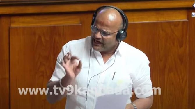 ಹೆಂಡತಿಯ ಪೋಸ್ಟಿಂಗ್​ಗಾಗಿ ಪಟ್ಟ ಪಡಿಪಾಟಲು ಹೇಳಿಕೊಂಡ: ಶರಣು ಸಲಗರ