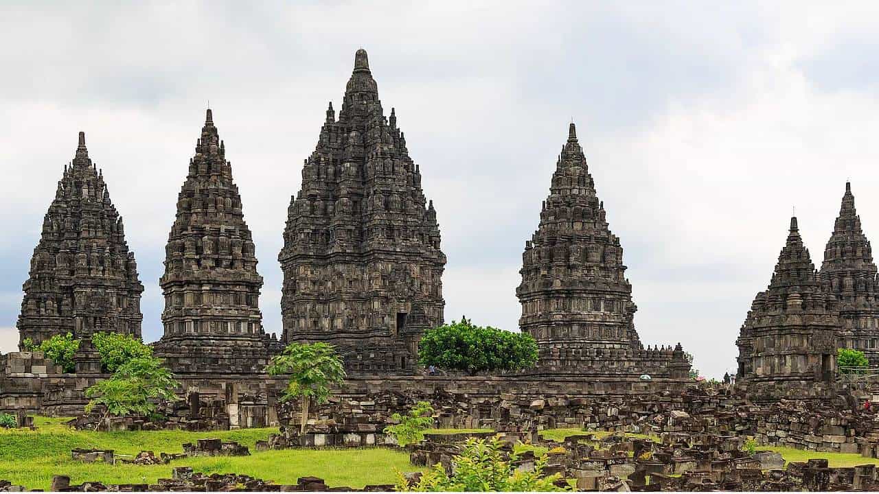 Shiva Temples: ಭಾರತದ ಹೊರತುಪಡಿಸಿ ವಿದೇಶದಲ್ಲಿರುವ ಪ್ರಮುಖ ಶಿವ ದೇವಾಲಯಗಳಿವು Shiva Temples: ಭಾರತದ ಹೊರತುಪಡಿಸಿ ವಿದೇಶದಲ್ಲಿರುವ ಪ್ರಮುಖ ಶಿವ ದೇವಾಲಯಗಳಿವು