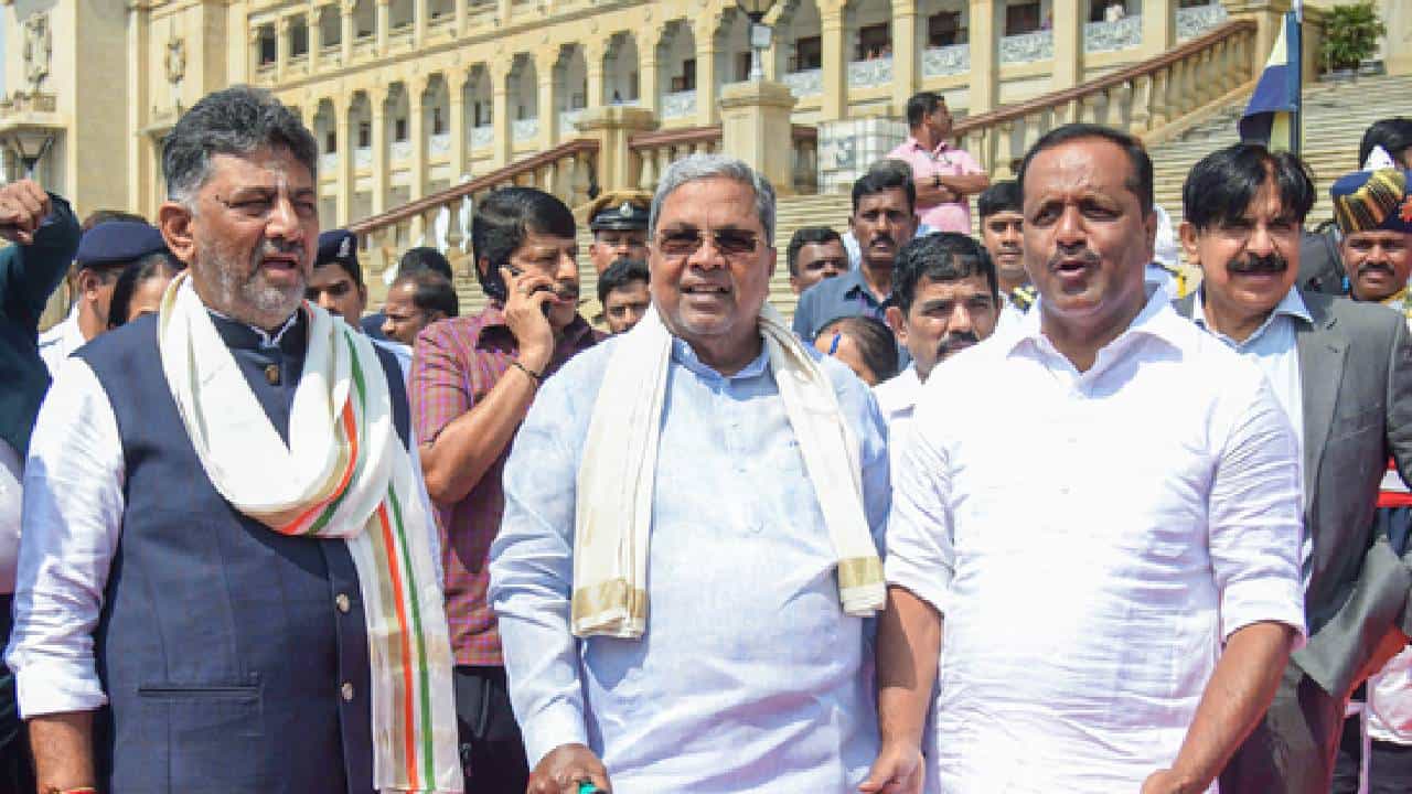Karnataka Budget 2025: ಕರ್ನಾಟಕ : ಉಚಿತ ಗ್ಯಾರಂಟಿಗಳಿಗೆ ಸಿದ್ದರಾಮಯ್ಯ ಬಜೆಟ್​ನಲ್ಲಿ 51 ಸಾವಿರ ಕೋಟಿ ರೂ. ಮೀಸಲು