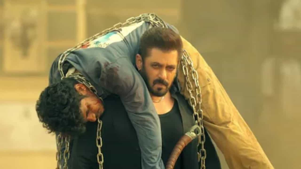 ಗಗನಕ್ಕೇರಿದ ಸಲ್ಮಾನ್ ಖಾನ್ ಸಿನಿಮಾ ಟಿಕೆಟ್ ದರ, ಬೆಂಗಳೂರಿನಲ್ಲಿ ಎಷ್ಟು? ಗಗನಕ್ಕೇರಿದ ಸಲ್ಮಾನ್ ಖಾನ್ ಸಿನಿಮಾ ಟಿಕೆಟ್ ದರ, ಬೆಂಗಳೂರಿನಲ್ಲಿ ಎಷ್ಟು?