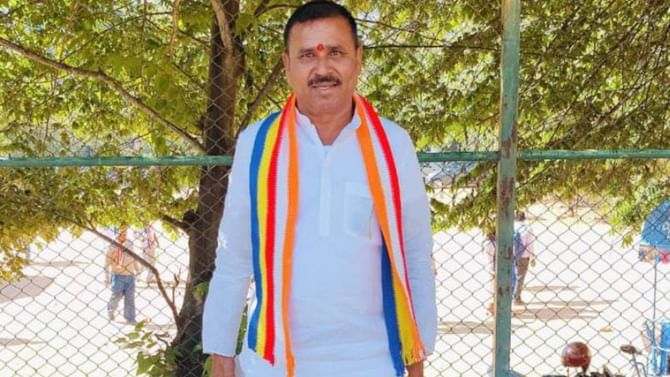 ಯಾದಗಿರಿ: 2 ಪ್ರತ್ಯೇಕ ಗ್ಯಾಂಗ್ನಿಂದ ದಲಿತ ಮುಖಂಡ, ಸಹಚರನ ಕೊಲೆ ಯಾದಗಿರಿ: 2 ಪ್ರತ್ಯೇಕ ಗ್ಯಾಂಗ್ನಿಂದ ದಲಿತ ಮುಖಂಡ, ಸಹಚರನ ಕೊಲೆ