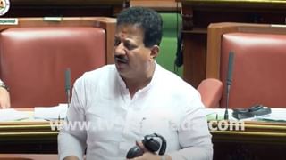 Video: ಓದಿನಲ್ಲಿ ವಿದ್ಯಾರ್ಥಿಗಳ ಕಳಪೆ ಪ್ರದರ್ಶನ, ತಮಗೆ ತಾವೇ ಶಿಕ್ಷೆ ಕೊಟ್ಟುಕೊಂಡ ಮುಖ್ಯೋಪಾಧ್ಯಾಯರು