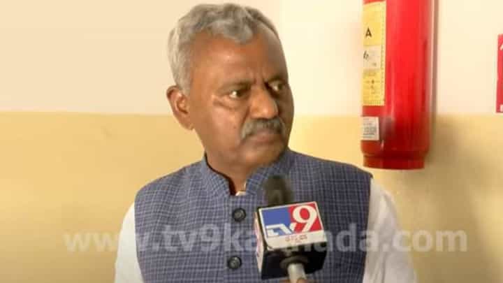 ಶಿವಕುಮಾರ್ ವಿರುದ್ಧ ಆರೋಪ ಮಾಡೋದು ಬಿಟ್ಟು ತನ್ನ ವಿರುದ್ಧ ಮಾತಾಡುತ್ತಿರುವವರ ಮೇಲೆ ಮುನಿರತ್ನ ಕೇಸ್ ಹಾಕಲಿ: ಸೋಮಶೇಖರ್ ಶಿವಕುಮಾರ್ ವಿರುದ್ಧ ಆರೋಪ ಮಾಡೋದು ಬಿಟ್ಟು ತನ್ನ ವಿರುದ್ಧ ಮಾತಾಡುತ್ತಿರುವವರ ಮೇಲೆ ಮುನಿರತ್ನ ಕೇಸ್ ಹಾಕಲಿ: ಸೋಮಶೇಖರ್