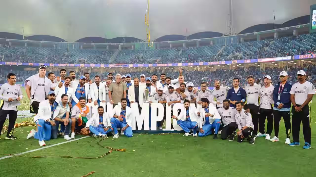 IND vs NZ: ರೋಚಕ ಘಟ್ಟದಲ್ಲಿ ಭಾರತದ ಡ್ರೆಸ್ಸಿಂಗ್ ರೂಂ ವಾತಾವರಣ ಹೇಗಿತ್ತು? ಗೆದ್ದ ಬಳಿಕ ಏನಾಯ್ತು? ವಿಡಿಯೋ ನೋಡಿ